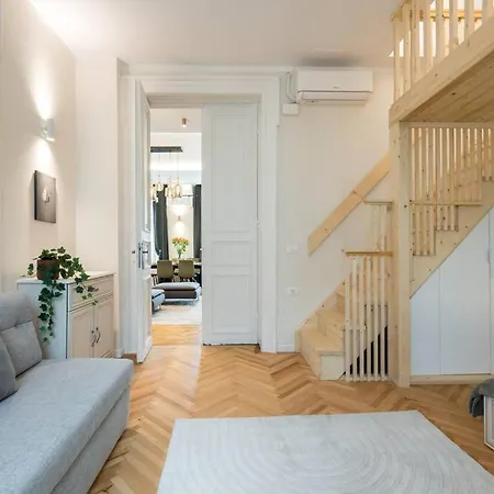 Stylish 5br - Ateneu - Amazing Location Бухарест