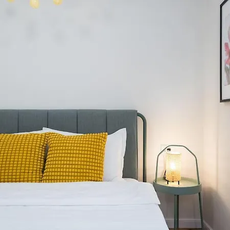 Stylish 5br - Ateneu - Amazing Location Бухарест