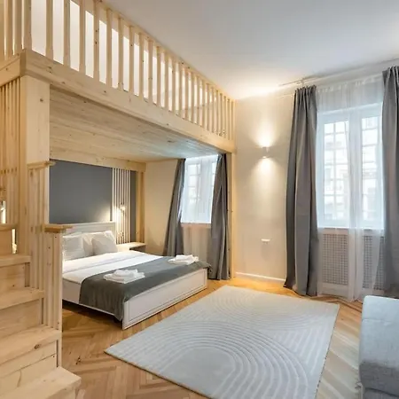 Stylish 5br - Ateneu - Amazing Location Апартаменти Бухарест