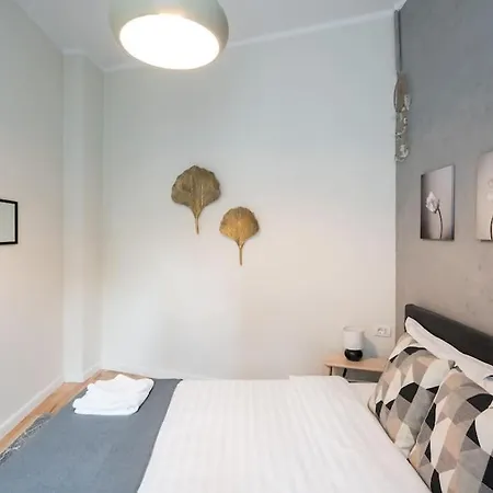 Апартаменти Stylish 5br - Ateneu - Amazing Location