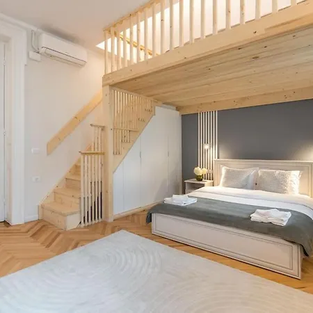 Stylish 5br - Ateneu - Amazing Location * Bukareszt