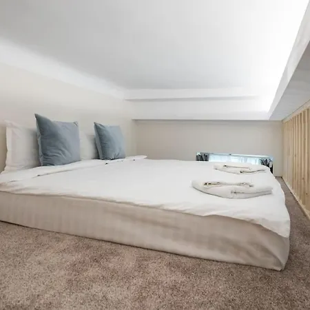 Stylish 5br - Ateneu - Amazing Location * Bukareszt