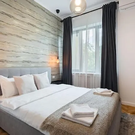 Stylish 5br - Ateneu - Amazing Location *