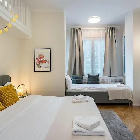 Stylish 5br - Ateneu - Amazing Location Bukareszt