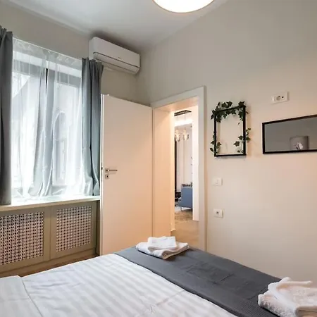 Stylish 5br - Ateneu - Amazing Location * Bukareszt