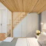 Апартаменти Stylish 5br - Ateneu - Amazing Location Бухарест
