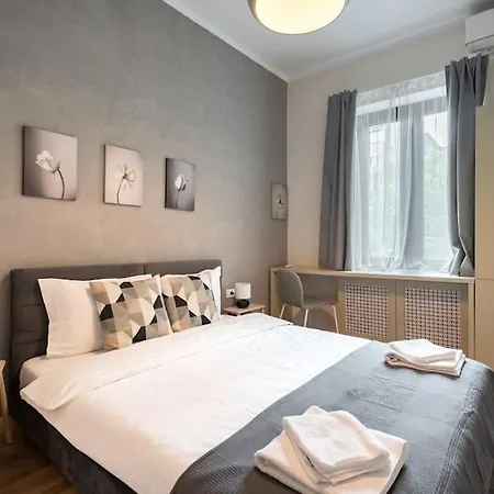 Stylish 5br - Ateneu - Amazing Location * Bucharest