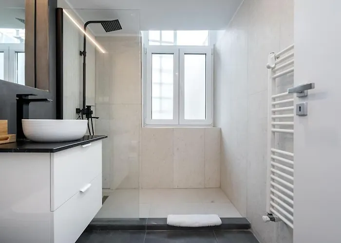 公寓 Stylish 5br - Ateneu - Amazing Location 布加勒斯特