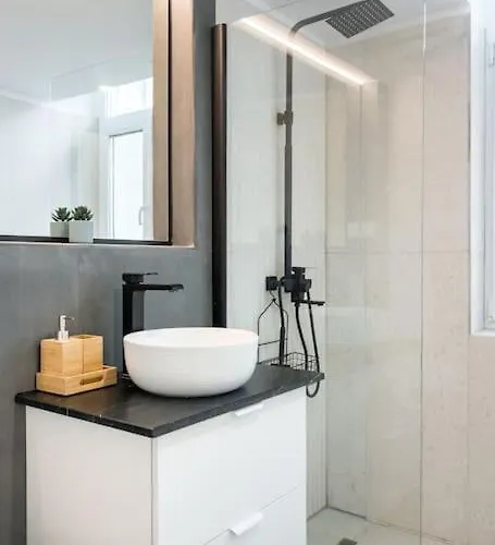 Stylish 5br - Ateneu - Amazing Location * 布加勒斯特