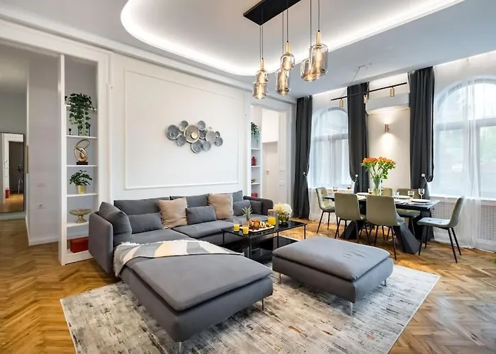 Stylish 5br - Ateneu - Amazing Location 布加勒斯特