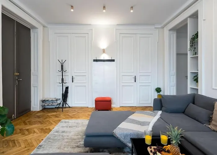 公寓 Stylish 5br - Ateneu - Amazing Location 布加勒斯特