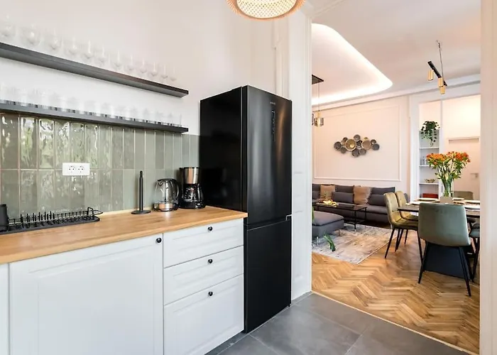 Stylish 5br - Ateneu - Amazing Location 公寓 布加勒斯特