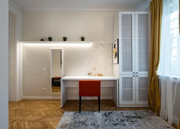 Stylish 5br - Ateneu - Amazing Location * 布加勒斯特