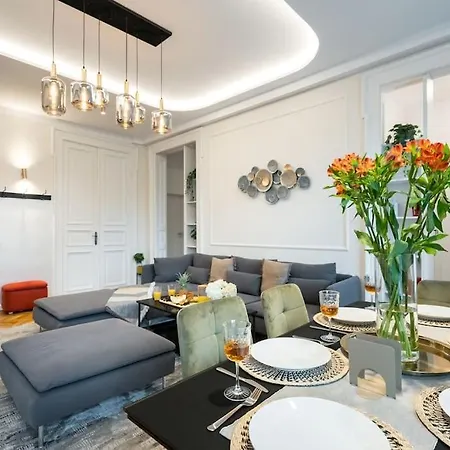 Stylish 5br - Ateneu - Amazing Location