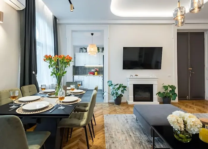 Stylish 5br - Ateneu - Amazing Location *