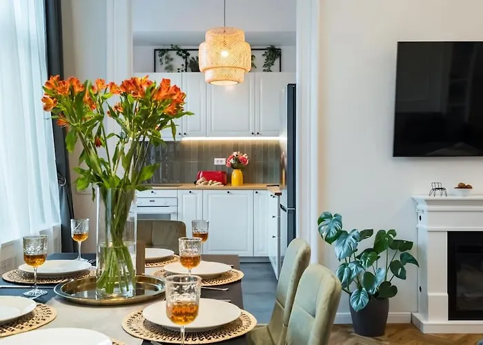 Stylish 5br - Ateneu - Amazing Location Lägenhet *